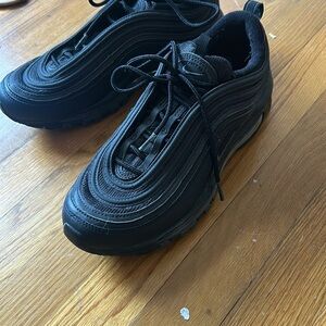 Women’s black air max 97